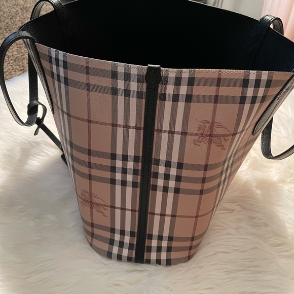 Authentic Burberry Reversible Tote - Picture 8 of 14